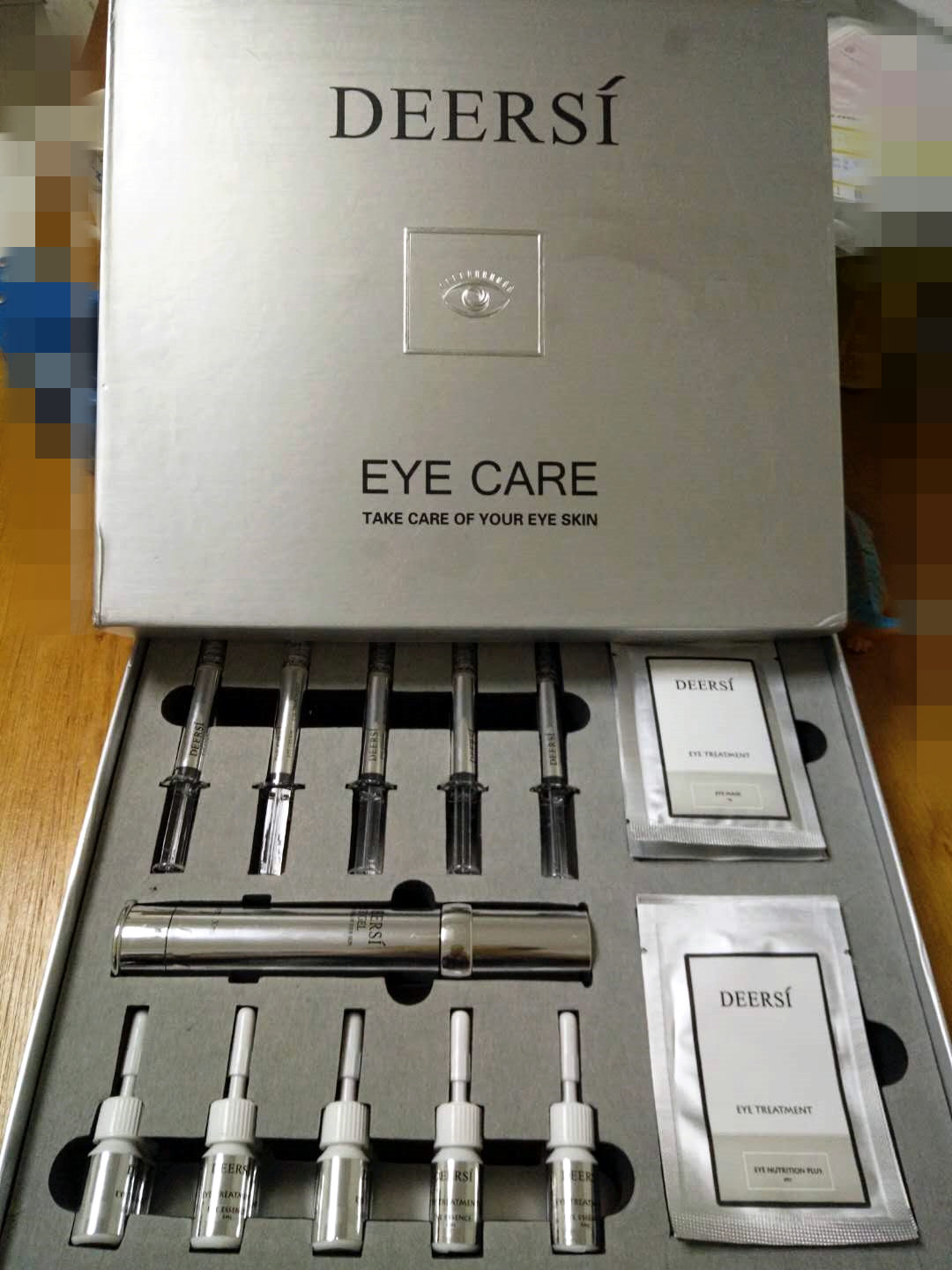 Spot New Moonlight Box Bộ chăm sóc mắt đa năng Bag Túi mắt tròn tối Fine Line 10 lần kem mắt clinique