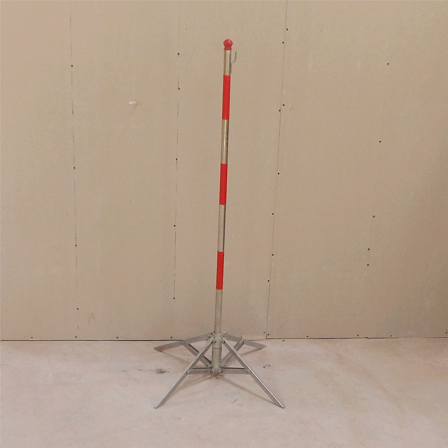 Fence bracket Power safety net bracket Safety fence plug rod Warning belt Fence bracket