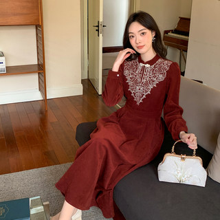 Gertcorel2025 neues winter-stil original-schwerindustrie schlankes langes rock ziegelrotes samtkleid für frauen