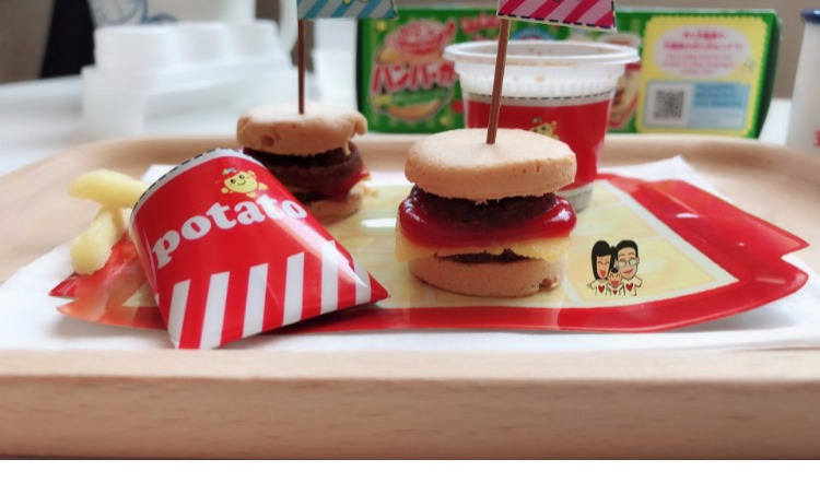 Chơi đồ ăn Nhật Bản [囧 玩 现货] Đồ chơi trái cây kracie Kanebo hamburger DIY thực phẩm thủ công chơi - Chế độ tĩnh xe tải mô hình