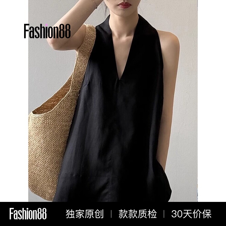 High-End V-Neck Sleeveless Shirt for Women, Summer Thin Style, 2026 New Model, High-End Loose Halter Neck Tank Top High-End V-Neck Sleeveless Shirt for Women, Summer Thin Style, 2026 New Model, High-End Loose Halter Neck Tank Top