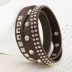 Boy PU Leather Bracelet Đen Trắng Đinh tán Ba vòng Ba lớp Punk Punk Hiệu suất Vòng đeo tay Trang sức Vòng đeo tay - Vòng đeo tay Clasp