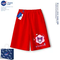 Красные шорты