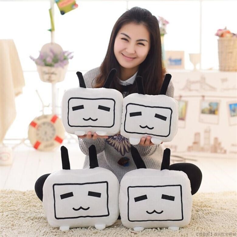 Manufacturer direct selling beeping beeping beeping bilibili small TV plush toy TV hand warm holding pillow pendant