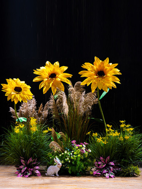 Large giant crepe paper sunflower rose large paper flower artificial flower interior decoration ornaments landscape green plants landscaping