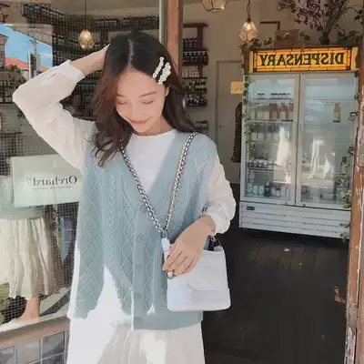 Korean version of loose retro waistcoat shoulder wool vest college style knitted vest vest jacket women autumn and winter