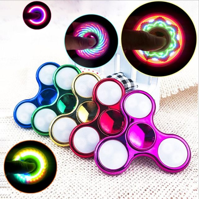 Fingertip finger spiral five-bead plum blossom five-leaf decompression gyro lasting rotation adult children's toy