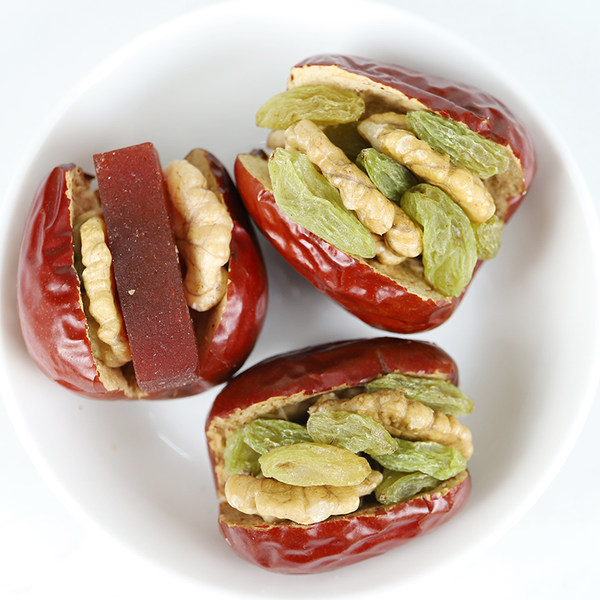 洛森果 新疆红枣夹核桃葡萄干 250g*2袋 独立小包装 天猫优惠券折后￥14.9包邮（￥24.9-10）枣夹核桃山楂条可选