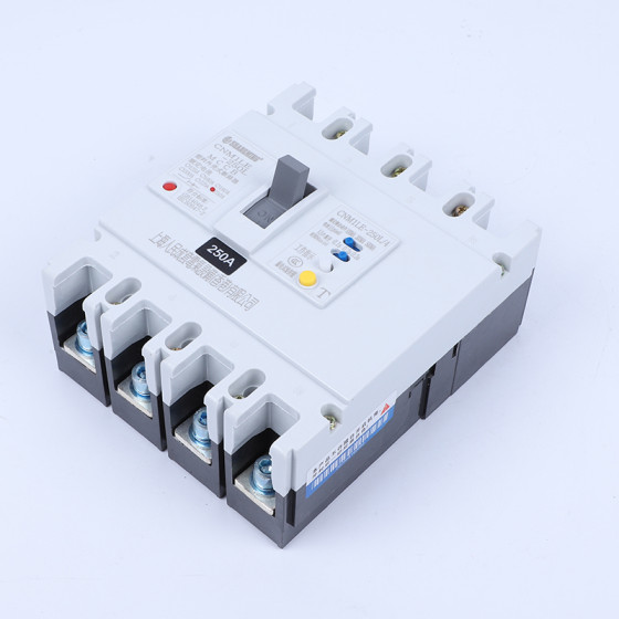 Shanghai People's three-phase four-wire leakage protector CM1LE-250 4300 air switch leakage protection 200A225A