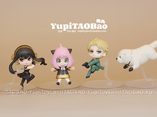 Подлинный шпион Spy × Семейный шпион имеет ручную Q версию Ania Doll Jetthay Doll, принося подарки