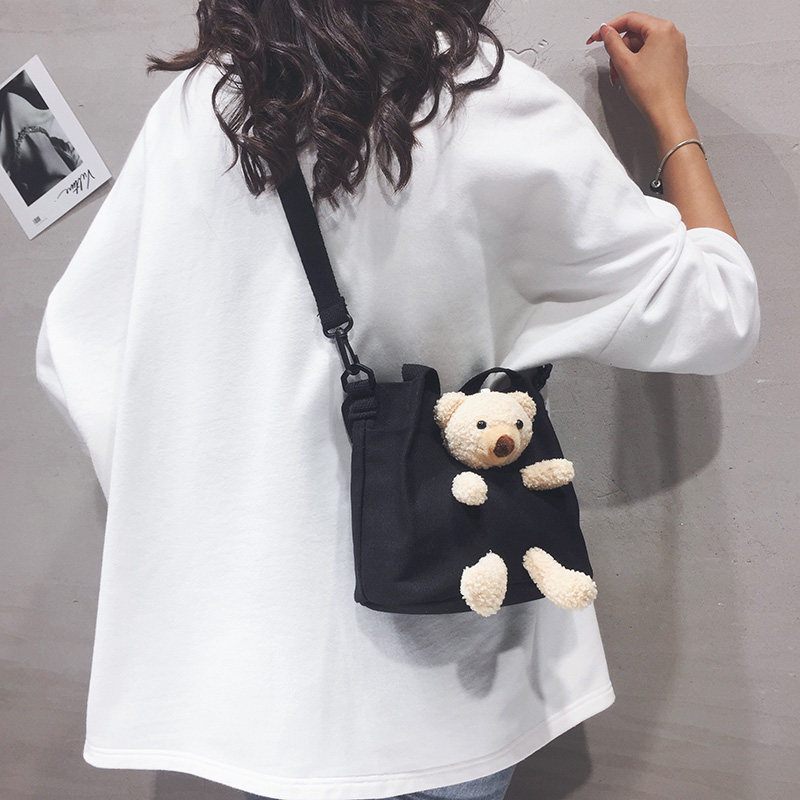 Cute bear bag female 2021 new trendy ins net red canvas shoulder bucket bag simple all-match messenger bag - Taobao