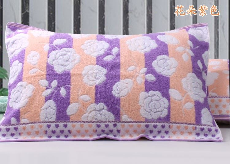 Men gối che khăn gối bao gồm một cặp được nạp đôi gối màu đỏ bao gồm ba sự gia tăng lớn mở rộng bé - Khăn gối khăn gối