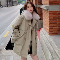 Age-reduced maternity down jacket jacket autumn and winter clothing 2021 new pregnancy wear fashion style Parker clothing tide mother