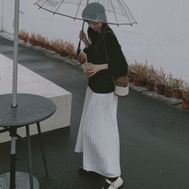 Pregnant women autumn fashion long sweater skirt women 2021 New Tide mother pleated dress autumn and winter