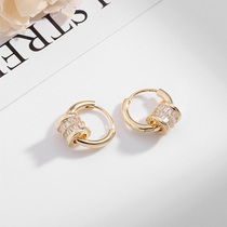 Earring 2021 New Tide small golden niche design sense temperament small waist circle rotating earrings female ear buckle