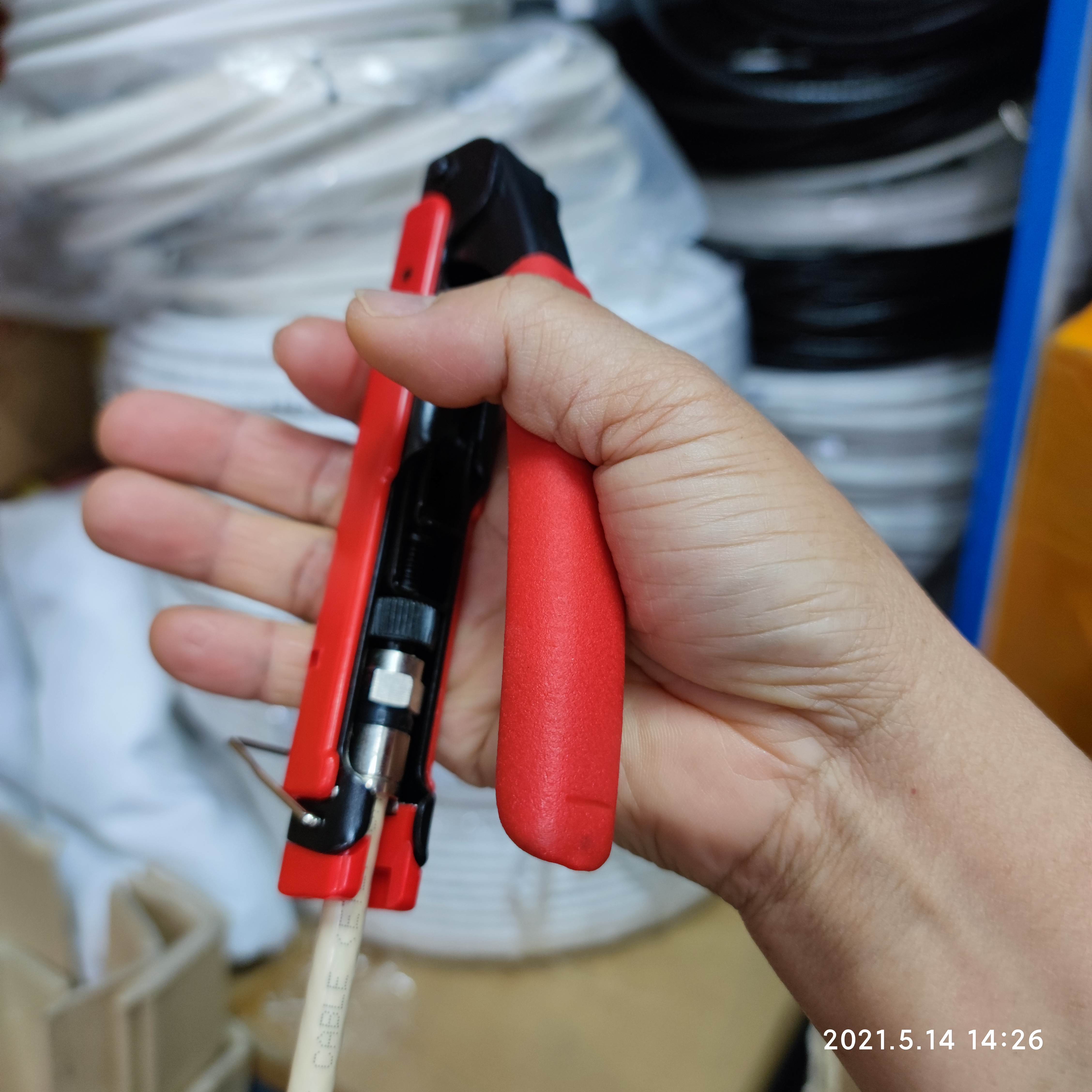 Wire digital TV tool extrusion pliers 75-5-7RG59 6 11 Joint press pliers