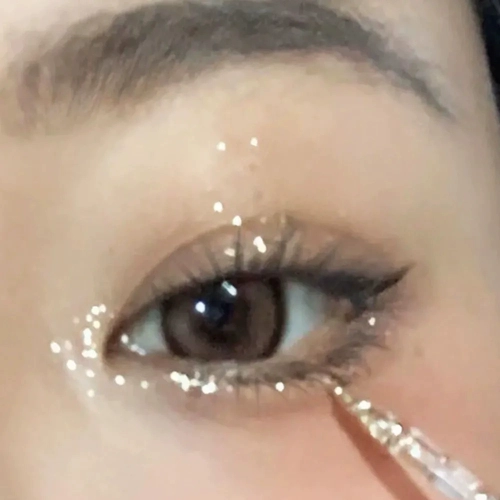 Полуночная ковбойская жидкая тени для век