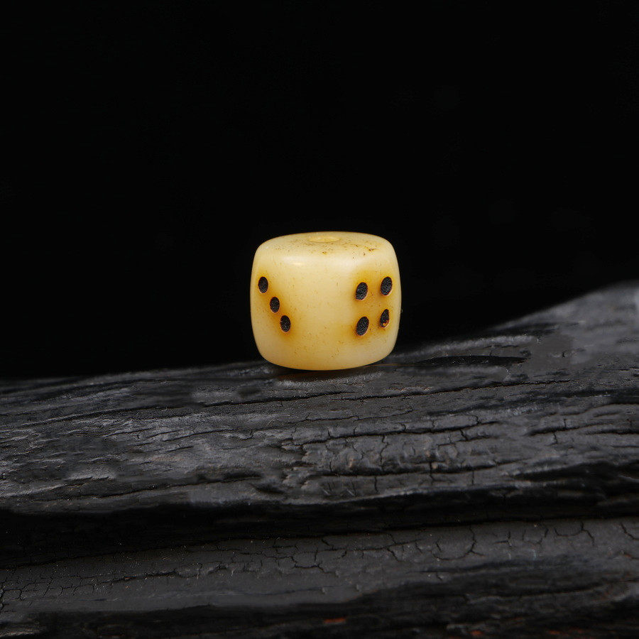 Hand-carved oily totem old material yak bone dice loose beads auspicious Tianmu dice diy with beads