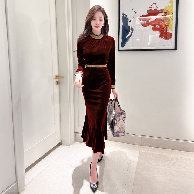 Bottom layer long skirt autumn and winter new sexy temperament ladies high-end gold velvet slim bag hip fishtail dress