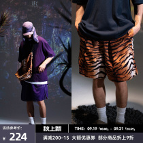MountainFever20SS double-sided two-wear animal element BAO WEN tiger pattern mountain outdoor pocket shorts