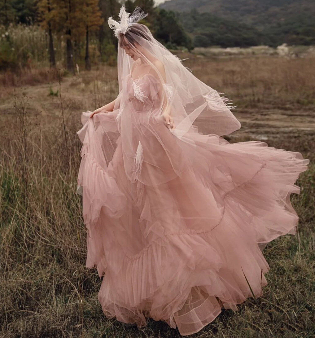 New Couple Wedding Dress Color Yarn Themed Clothing Movie studio Filming Street Shooting Extramarital Affair wedding photo Photography Gown-Taobao