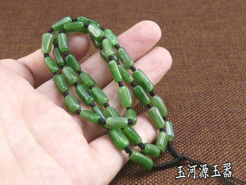 Xinjiang and Tian Yubi jade stone with a corn jade jade jade jade pendant cord cord rope for men and women