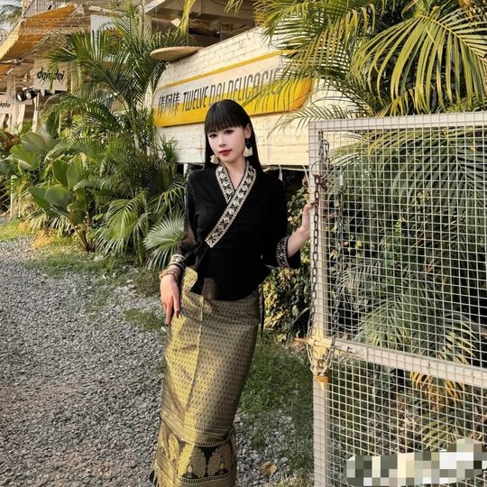 New Xishuangbanna Dai Ethnic Clothing for Women: Long Skirt, Workwear, Traditional Outfit, Skirt Set for Performances and Daily Wear