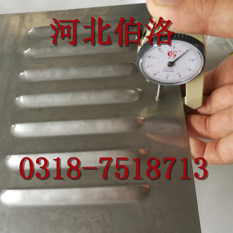 Manufacturers direct sales ventilation metal plate stainless steel shutters rainfall anti-decoration shutters punching network