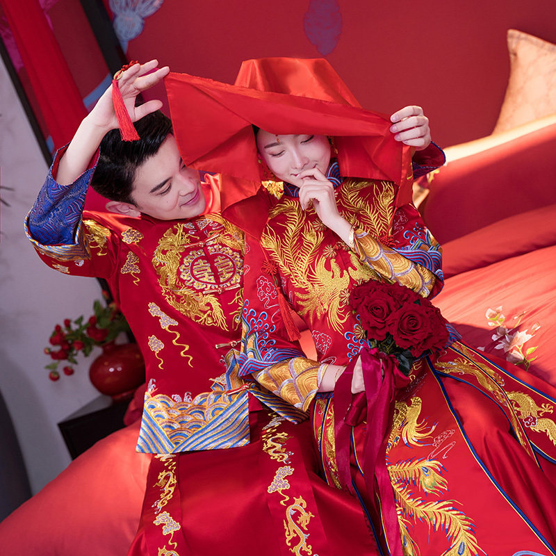 2021 new shows and clothes in men's clothes Chinese wedding toast with red Tang dress long robe and mandarin jacket for the Agosuit