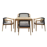 4 стула +90 квадратный стол