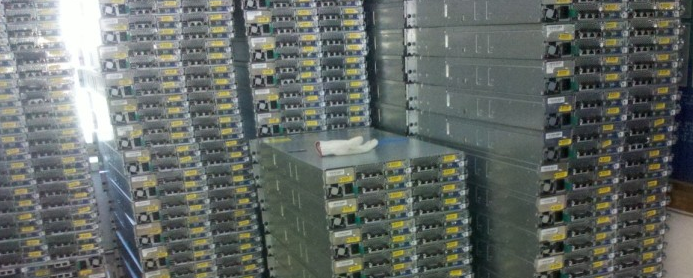 IBM Служба x3500M4 7383II1 E5-2603V2 8GB M5110 2*300G общенациональная гарантия IBM