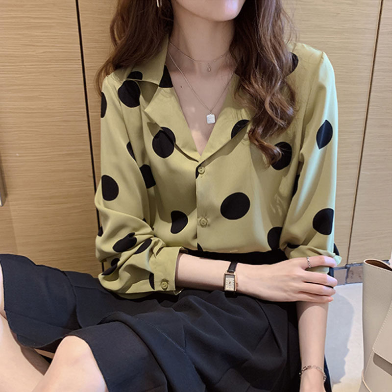 Plus size fat sister polka dot shirt Hong Kong flavor retro top design niche light cooked chiffon bottoming shirt tide