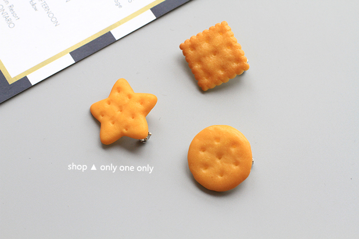 Nhóm chơi thực phẩm / nhìn cookie bánh quy trâm dầu mỡ cài áo công sở đẹp