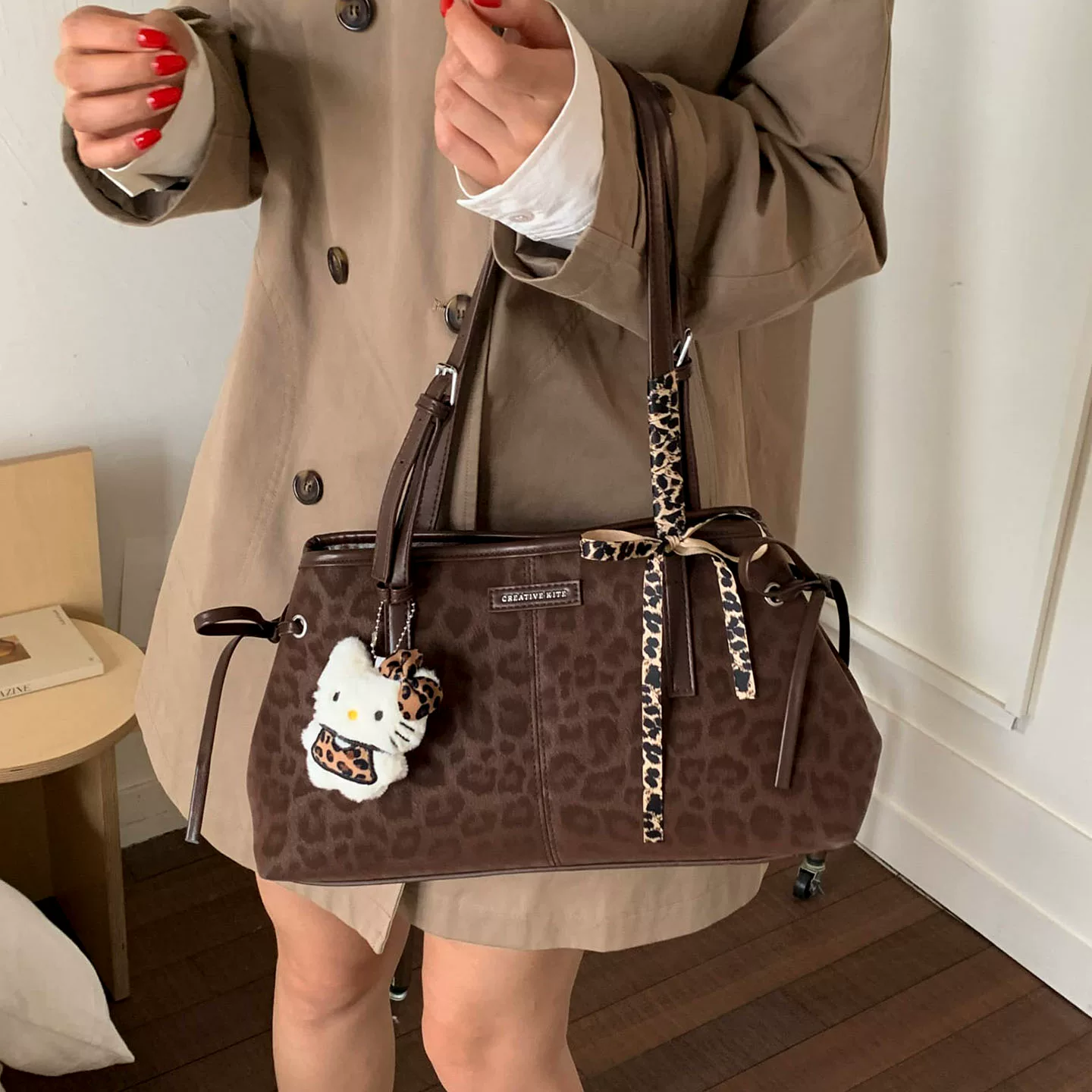 Fashionable sophisticated underarm bag, universal one-shoulder bag, high-quality style