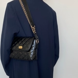 鹿子 Небольшой дизайнерский замок, сумка подмышку, сумка на одно плечо