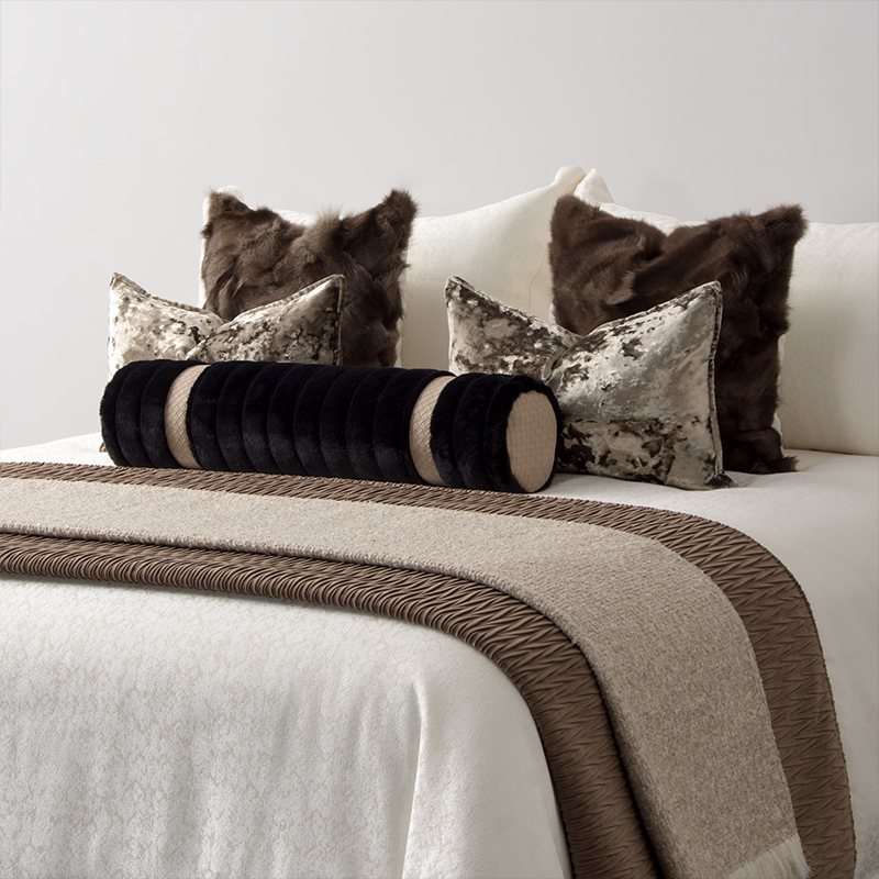 Lishi [Elegant Luxury] Italian Normcore Multi-Piece Model Room High-End Design Model Room Soft Decoration Display Bedding
