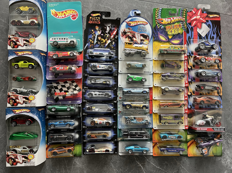 【3.17 Special】Hot Wheels Mardi Batman Holiday Star Wars Jiffy Volkswagen Bus
