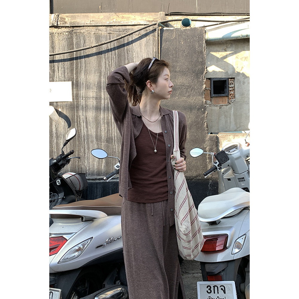 HelloooEat базовая майка с круглым вырезом приталенная в рубчик без рукавов