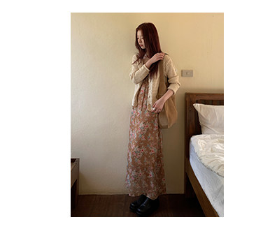 HelloooEat  法式复古碎花吊带连衣裙修身显瘦气质蕾丝花边中长裙