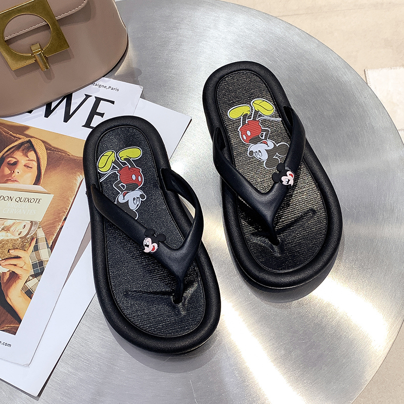 BlackCartoon girl indoor take a shower herringbone slipper summer new pattern non-slip Clamping foot fashion Wear out sandy beach sandals  female
