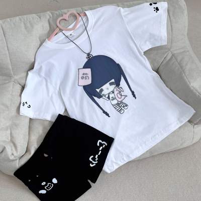 "Girl and Sakura Original [Born Cute · White T-shirt Black] Japanese subculture Otaku Style cute Printed T-shirt and shorts.