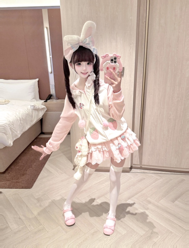 Girl and Sakura Original [Strawberry Melody] Cute Lace Embroidery Homey Sweet Girl Rabbit Ear Spring and Autumn Jacket