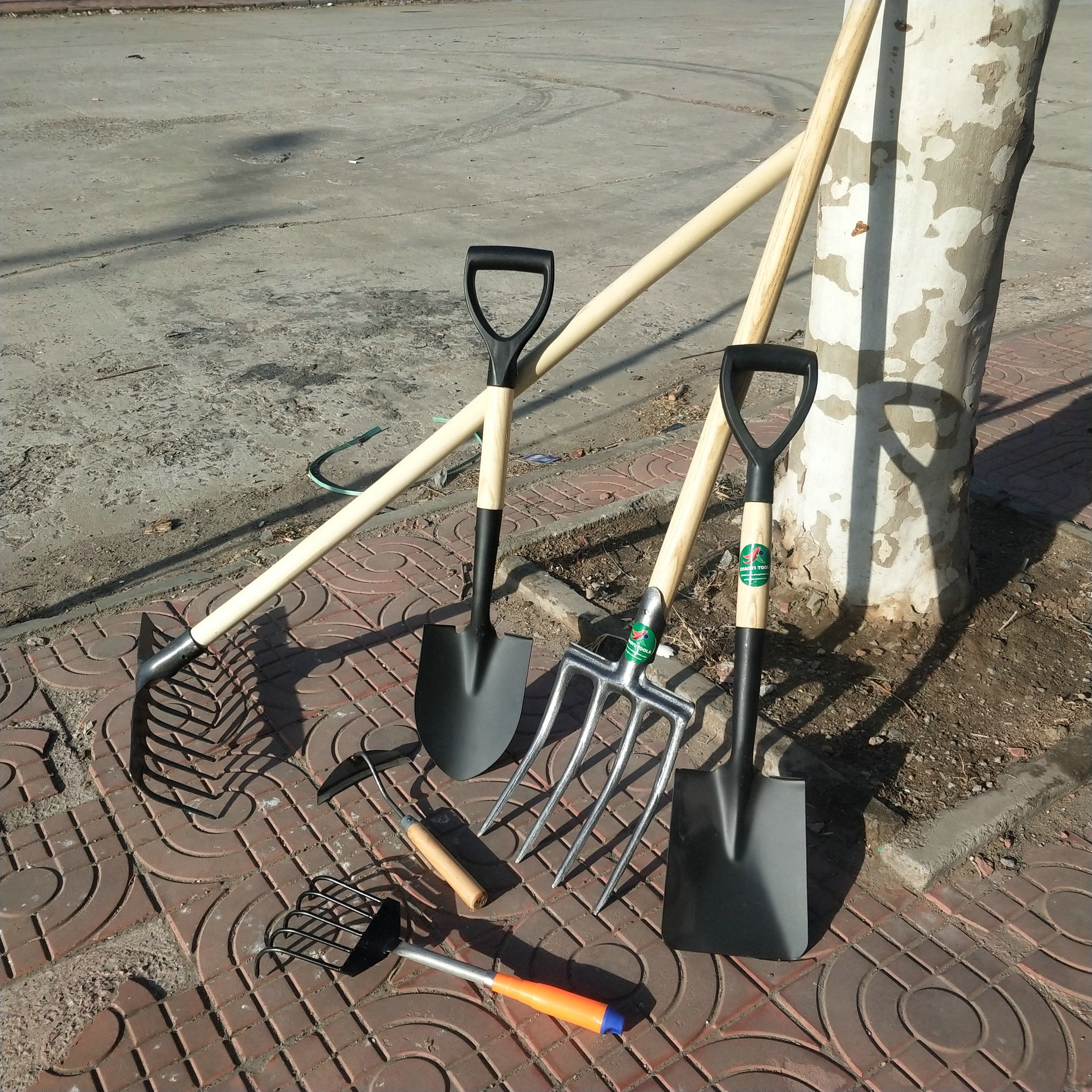 Agricultural Hug Harrows Pine Earth Turning Ground Steel Fork Beach Children Iron Shovels Garden Weeding small hoe Shoe Shovel God