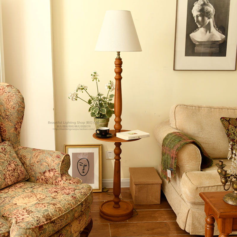 (Country years) Retro solid wood floor lamp American country art Japanese style extreme poverty with storage table