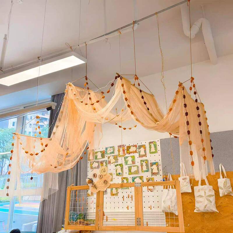 Kindergarten Spring Environment Creation Mesh Yarn Iceland Ball Yarn Art Area Classroom Reading Area Corner Hanging Decoration