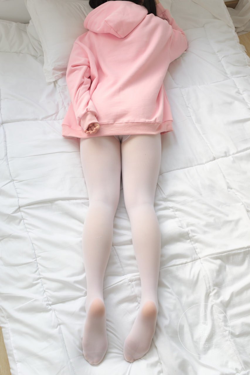 清新夏日中的纯白之美