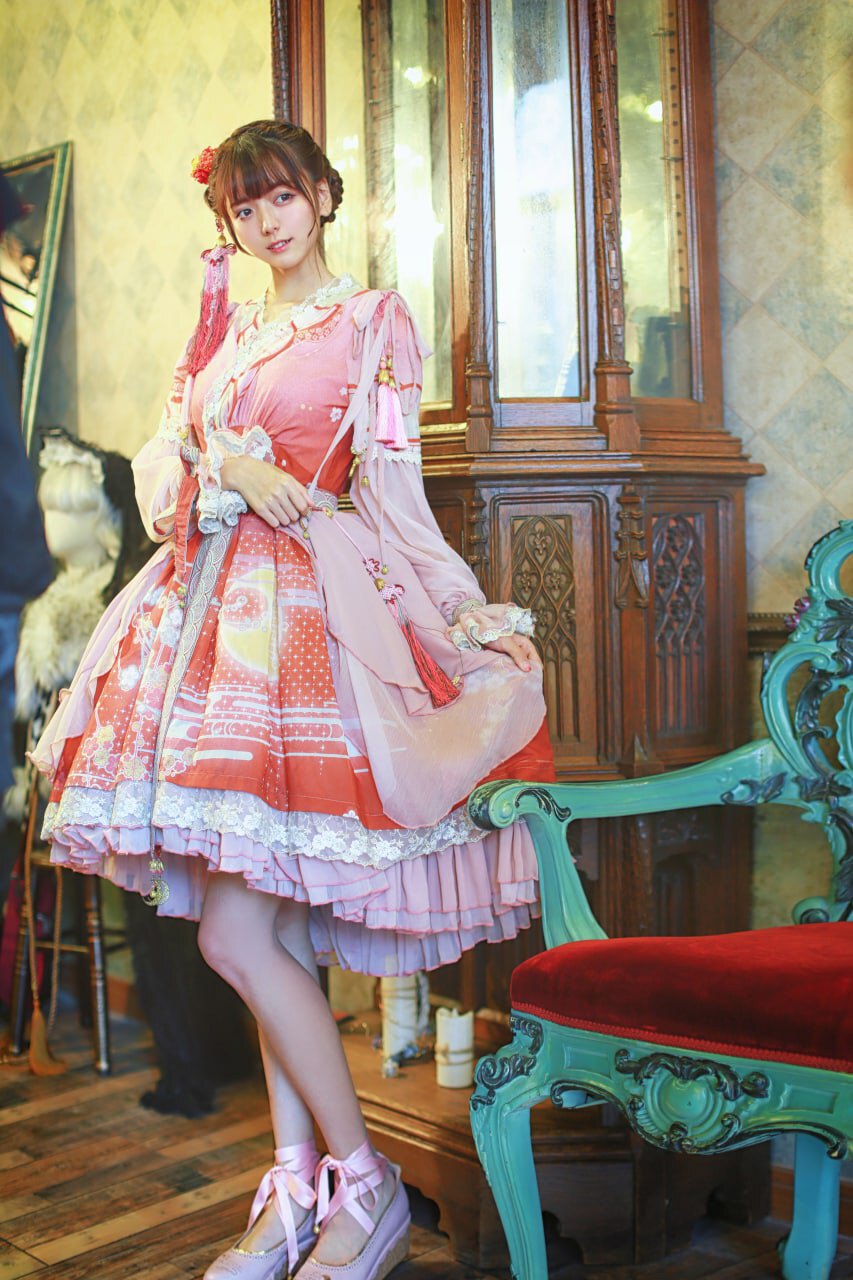 Kyokyo沉迷汉堡王 – Lo娘