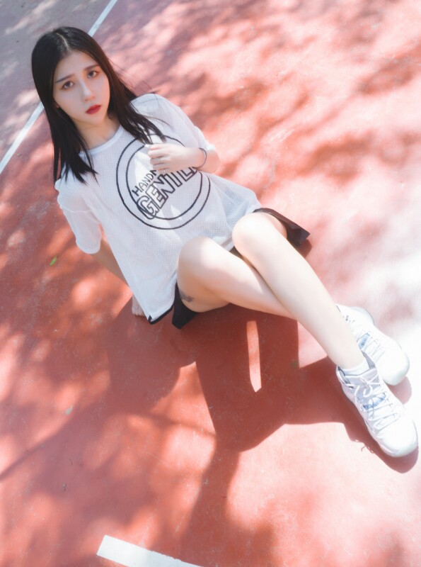 Cazi 姬纪 – 运动场