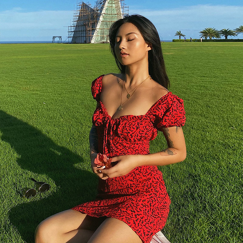 Ancient Castle Goddess With a Shoulder Red Dress Code Cashew-style Waist Display Slim Temperament Sexy Open-shoulder Holiday Dating Short Dress 