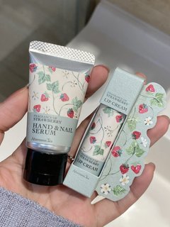 Japanese afternoon tea afternoon tea strawberry limited edition hand cream finger oil lip balm